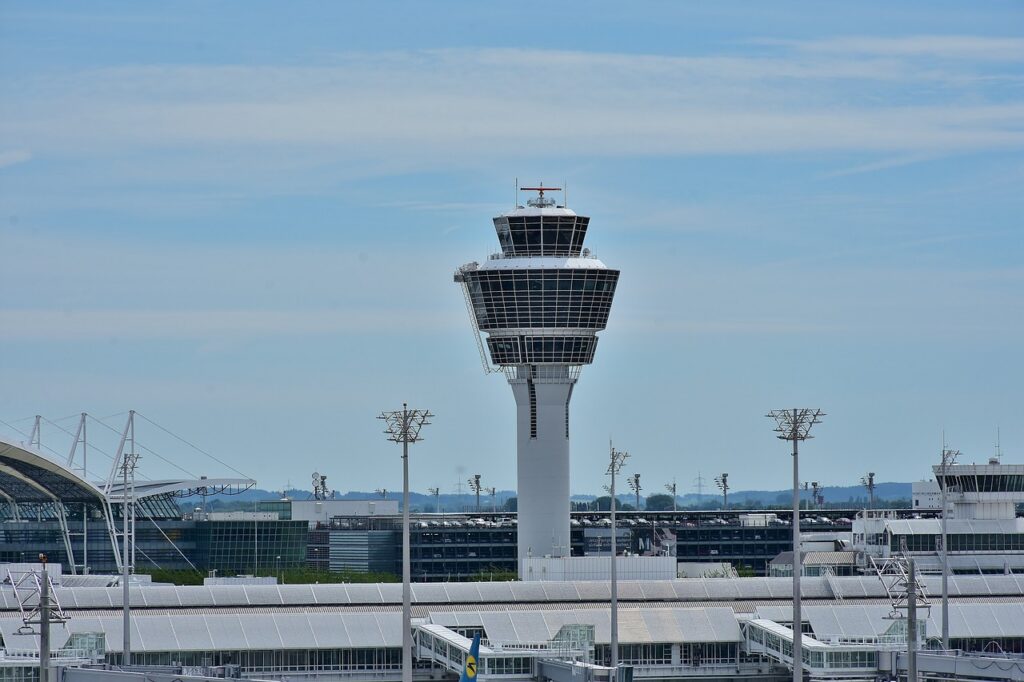 airport, munich, tower-2384847.jpg